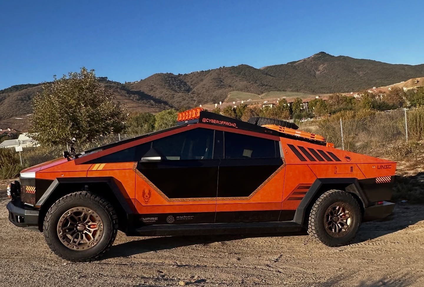 V3 Halo Warthog/Razorback Cybertruck wrap