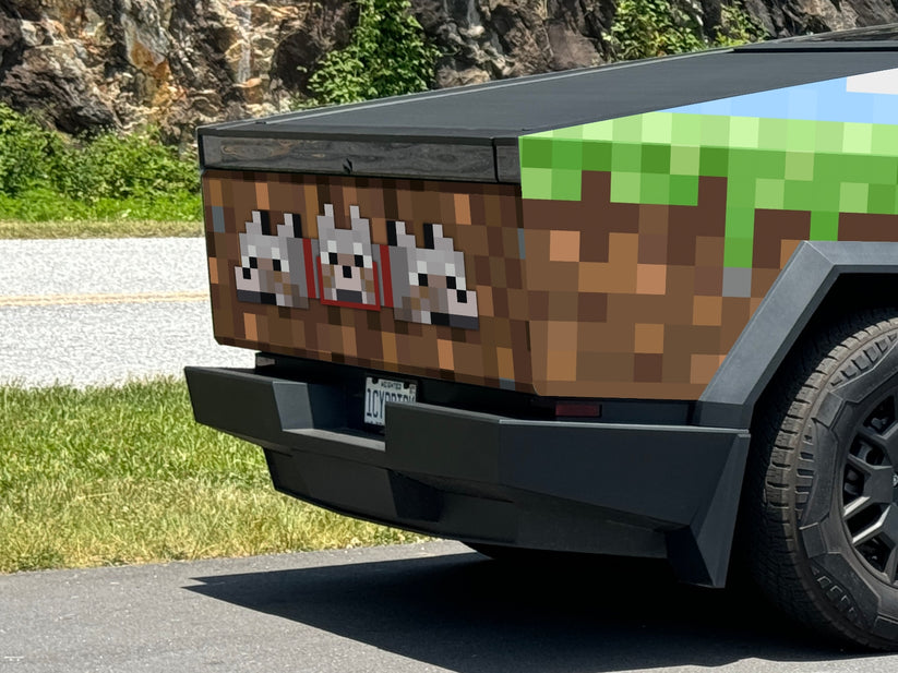 Cybercraft grassy, a Minecraft inspired Cybertruck theme – Cyber Owners